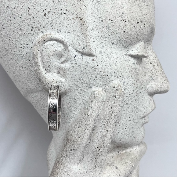 Elegant Silver Hoop Earrings - Picture 1 of 9